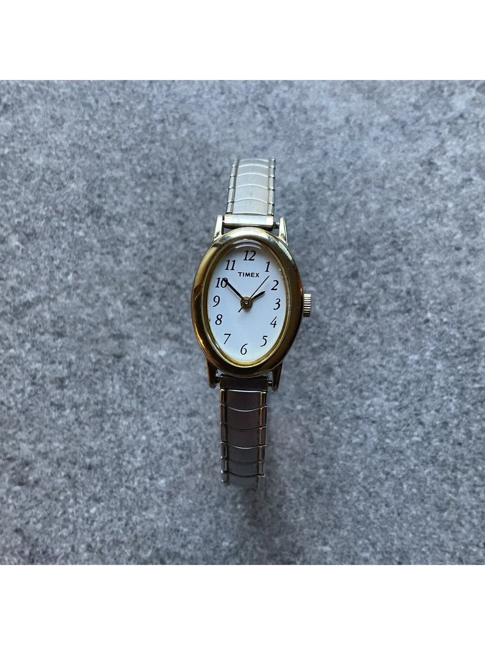 Vintage Timex Womens Watch 18mm Gold Tone Case W/Silver Tone Expansion Band A19